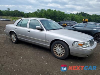 Czwarte zdjęcie samochodu z boku: 2009 MERCURY GRAND MARQUIS LS VIN:2MEHM75V89X630740 - miniatura