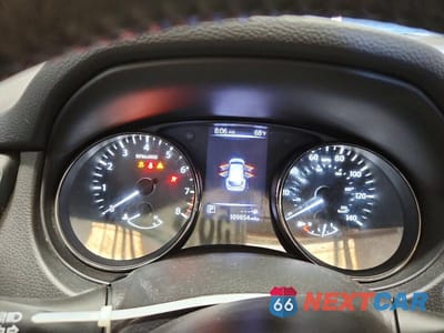 Zdjęcie 9 z 12 samochodu: 2017 NISSAN ROGUE SPORT SV VIN:JN1BJ1CR1HW125980 - miniatura