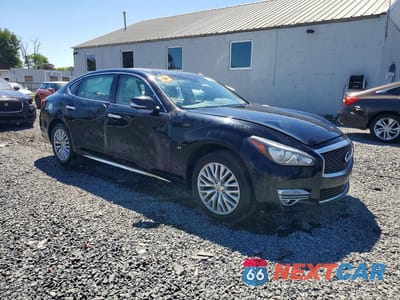 Czwarte zdjęcie samochodu z boku: 2015 INFINITI Q70L 3.7 VIN:JN1BY1PR4FM830156 - miniatura