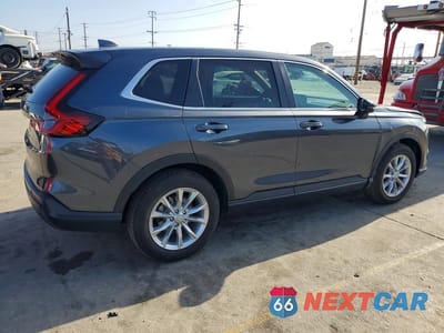 Trzecie zdjęcie samochodu z tyłu: 2024 HONDA CR-V EX VIN:2HKRS4H43RH434140 - miniatura