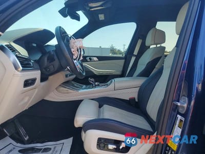 Zdjęcie 7 z 12 samochodu: 2019 BMW X7 XDRIVE50I VIN:5UXCX4C56KLS37731 - miniatura