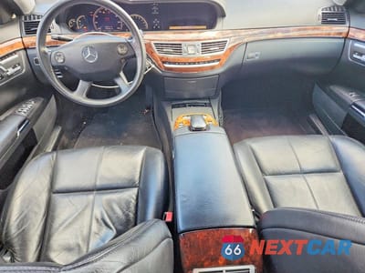 Zdjęcie 8 z 12 samochodu: 2007 MERCEDES-BENZ S 550 VIN:WDDNG71X37A033297 - miniatura