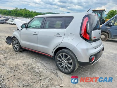 Drugie zdjęcie samochodu z przodu: 2017 KIA SOUL ! VIN:KNDJX3AA0H7482769 - miniatura