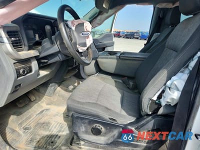 Zdjęcie 7 z 12 samochodu: 2023 FORD F350 XL SD SRW 4WD 6.8L V8 VIN:1FT8W3BA8PEC63004 - miniatura