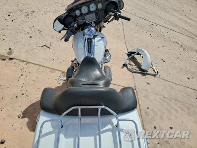Zdjęcie 6 z 10 samochodu: 2017 HARLEY-DAVIDSON FLHXS STREET GLIDE SPECIAL VIN:1HD1KRC14HB607041 - miniatura