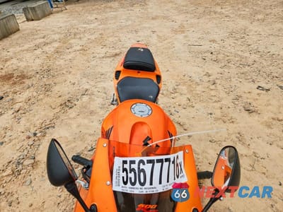 Piąte zdjęcie samochodu w środku: 2006 HONDA CBR600 RR VIN:JH2PC37036M310570 - miniatura