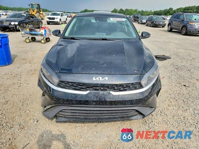 Piąte zdjęcie samochodu w środku: 2024 KIA FORTE LXS VIN:3KPF24AD7RE744535 - miniatura