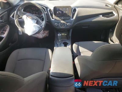 Zdjęcie 8 z 13 samochodu: 2020 CHEVROLET MALIBU LS VIN:1G1ZC5ST2LF069074 - miniatura