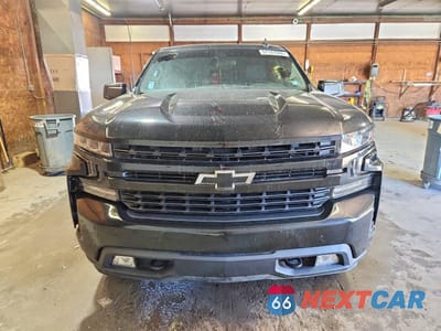 Piąte zdjęcie samochodu w środku: 2021 CHEVROLET SILVERADO K1500 RST VIN:3GCUYEET2MG326409 - miniatura