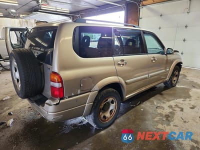 Trzecie zdjęcie samochodu z tyłu: 2002 SUZUKI XL7 PLUS VIN:JS3TX92V624124213 - miniatura