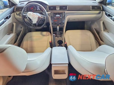 Zdjęcie 8 z 12 samochodu: 2016 VOLKSWAGEN PASSAT S VIN:1VWAT7A35GC062237 - miniatura