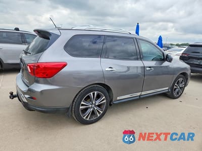Trzecie zdjęcie samochodu z tyłu: 2017 NISSAN PATHFINDER PLATINUM VIN:5N1DR2MN4HC628223 - miniatura