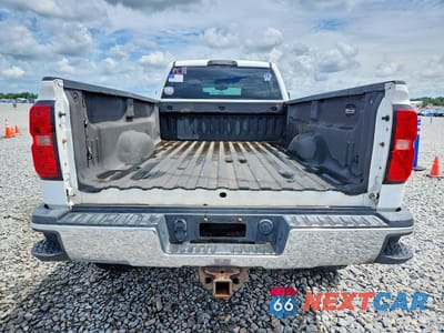 Zdjęcie 6 z 12 samochodu: 2016 CHEVROLET SILVERADO K2500 HEAVY DUTY VIN:1GC1KUEGXGF146537 - miniatura