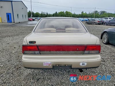 Zdjęcie 6 z 12 samochodu: 1992 NISSAN MAXIMA GXE VIN:JN1HJ01P7NT605525 - miniatura