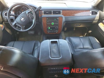 Zdjęcie 8 z 14 samochodu: 2007 CHEVROLET TAHOE C1500 VIN:1GNEC13077R122284 - miniatura