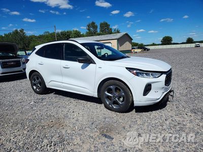 Czwarte zdjęcie samochodu z boku: 2023 FORD ESCAPE ST LINE VIN:1FMCU0MN9PUA42057 - miniatura