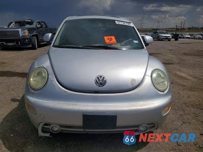 Piąte zdjęcie samochodu w środku: 2000 VOLKSWAGEN NEW BEETLE GLS VIN:3VWCA21C2YM459969 - miniatura