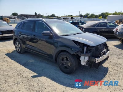 Czwarte zdjęcie samochodu z boku: 2018 KIA NIRO LX VIN:KNDCB3LC2J5156639 - miniatura