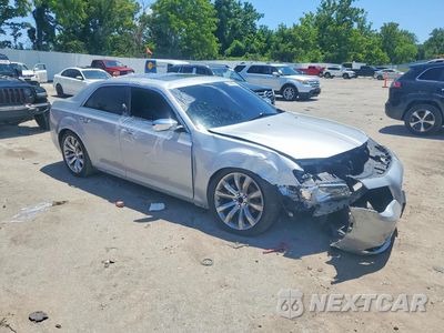 Czwarte zdjęcie samochodu z boku: 2020 CHRYSLER 300 LIMITED VIN:2C3CCAEG6LH141840 - miniatura