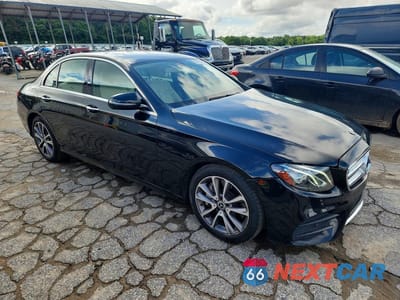 Czwarte zdjęcie samochodu z boku: 2020 MERCEDES-BENZ E 450 4MATIC VIN:W1KZF6JB0LA802237 - miniatura
