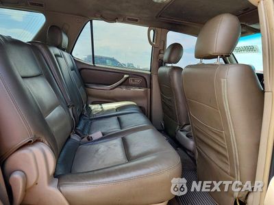 Zdjęcie 11 z 13 samochodu: 2006 TOYOTA SEQUOIA SR5 VIN:5TDBT44A36S277211 - miniatura