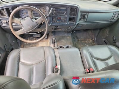 Zdjęcie 8 z 12 samochodu: 2005 CHEVROLET SILVERADO K2500 HEAVY DUTY VIN:1GCHK23215F960020 - miniatura