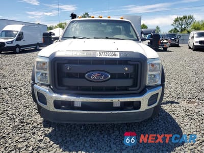Piąte zdjęcie samochodu w środku: 2016 FORD F550 SUPER DUTY VIN:1FDUF5GT3GED28129 - miniatura