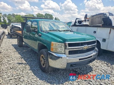 Czwarte zdjęcie samochodu z boku: 2010 CHEVROLET SILVERADO C3500 VIN:1GB4CZBK8AF128372 - miniatura