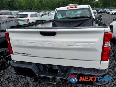 Zdjęcie 6 z 12 samochodu: 2023 CHEVROLET SILVERADO K1500 VIN:3GCNDAEK3PG195883 - miniatura