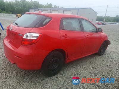 Trzecie zdjęcie samochodu z tyłu: 2010 TOYOTA MATRIX BASE VIN:2T1KU4EE9AC370850 - miniatura