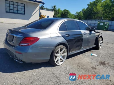 Trzecie zdjęcie samochodu z tyłu: 2017 MERCEDES-BENZ E 300 4MATIC VIN:WDDZF4KB6HA132039 - miniatura