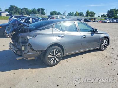 Trzecie zdjęcie samochodu z tyłu: 2021 NISSAN ALTIMA SV VIN:1N4BL4DV0MN383479 - miniatura
