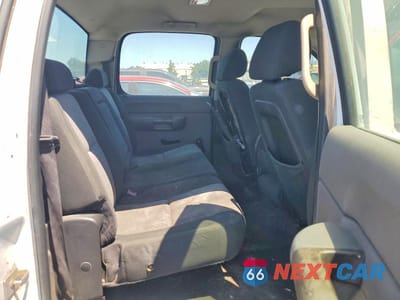 Zdjęcie 10 z 12 samochodu: 2007 CHEVROLET SILVERADO C2500 HEAVY DUTY VIN:1GCHC23K47F525203 - miniatura