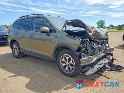 Czwarte zdjęcie samochodu z boku: 2022 SUBARU FORESTER PREMIUM VIN:JF2SKADC3NH423890 - miniatura