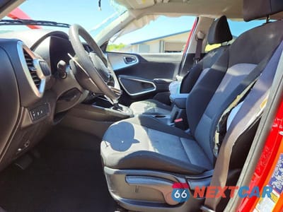 Zdjęcie 7 z 12 samochodu: 2025 KIA SOUL LX VIN:KNDJ23AUXS7258764 - miniatura