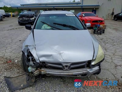 Piąte zdjęcie samochodu w środku: 2003 HONDA ACCORD EX VIN:1HGCM66503A009479 - miniatura