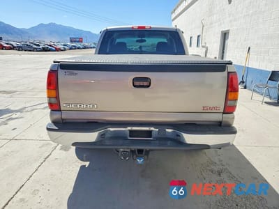 Zdjęcie 6 z 12 samochodu: 2003 GMC NEW SIERRA C1500 VIN:2GTEC19TX31353256 - miniatura