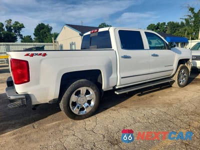 Trzecie zdjęcie samochodu z tyłu: 2018 CHEVROLET SILVERADO K1500 LTZ VIN:3GCUKSEC4JG399082 - miniatura