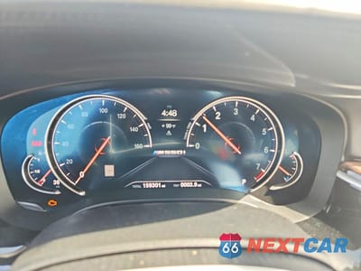 Zdjęcie 9 z 12 samochodu: 2018 BMW M550XI VIN:WBAJB9C5XJB035786 - miniatura