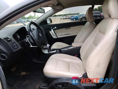 Zdjęcie 7 z 13 samochodu: 2011 VOLVO C70 T5 VIN:YV1672MCXBJ109594 - miniatura