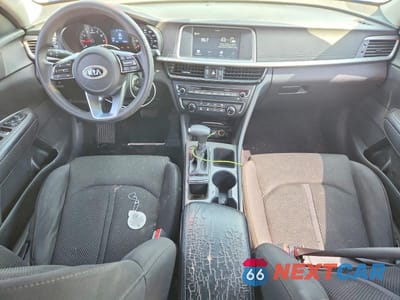 Zdjęcie 8 z 12 samochodu: 2019 KIA OPTIMA LX VIN:5XXGT4L3XKG360655 - miniatura