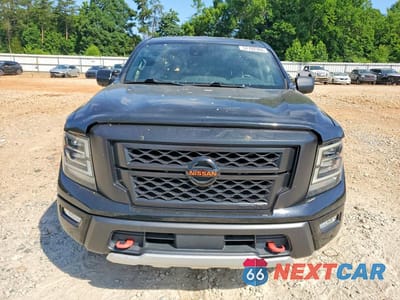 Piąte zdjęcie samochodu w środku: 2021 NISSAN TITAN PRO-4X VIN:1N6AA1ED9MN513692 - miniatura