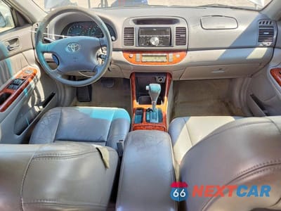 Zdjęcie 8 z 12 samochodu: 2003 TOYOTA CAMRY XLE VIN:4T1BE32K33U780269 - miniatura