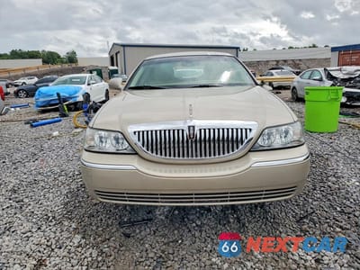 Piąte zdjęcie samochodu w środku: 2011 LINCOLN TOWN CAR SIGNATURE LIMITED VIN:2LNBL8CV7BX754860 - miniatura