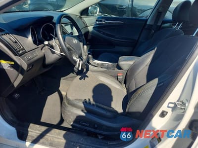 Zdjęcie 7 z 12 samochodu: 2014 HYUNDAI SONATA SE VIN:5NPEC4AC9EH932396 - miniatura