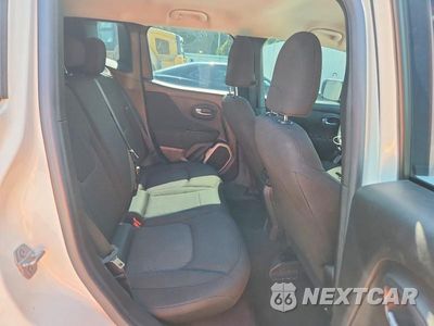 Zdjęcie 10 z 13 samochodu: 2017 JEEP RENEGADE SPORT VIN:ZACCJAABXHPE44928 - miniatura