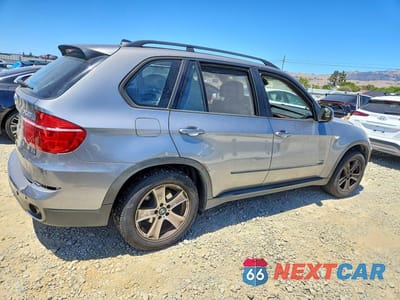 Trzecie zdjęcie samochodu z tyłu: 2012 BMW X5 XDRIVE35I VIN:5UXZV4C53CL987623 - miniatura