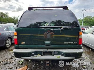 Zdjęcie 6 z 13 samochodu: 2004 CHEVROLET TAHOE K1500 VIN:1GNEK13Z24R170479 - miniatura