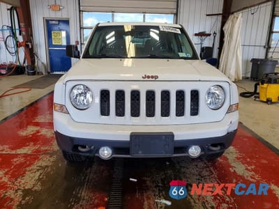 Piąte zdjęcie samochodu w środku: 2016 JEEP PATRIOT SPORT VIN:1C4NJRBB4GD695236 - miniatura