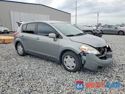 Czwarte zdjęcie samochodu z boku: 2008 NISSAN VERSA 1.8 S VIN:3N1BC13E08L388250 - miniatura